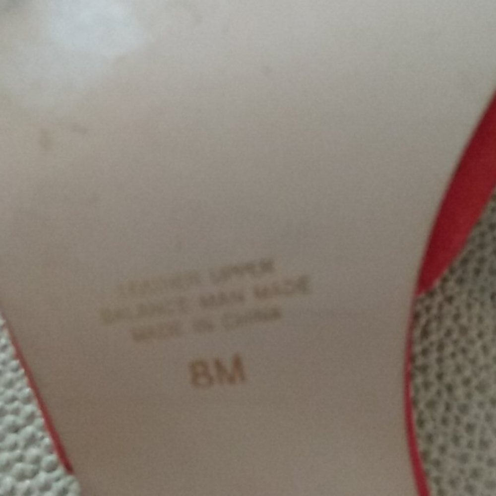 Shoes - Picture 5 of 8